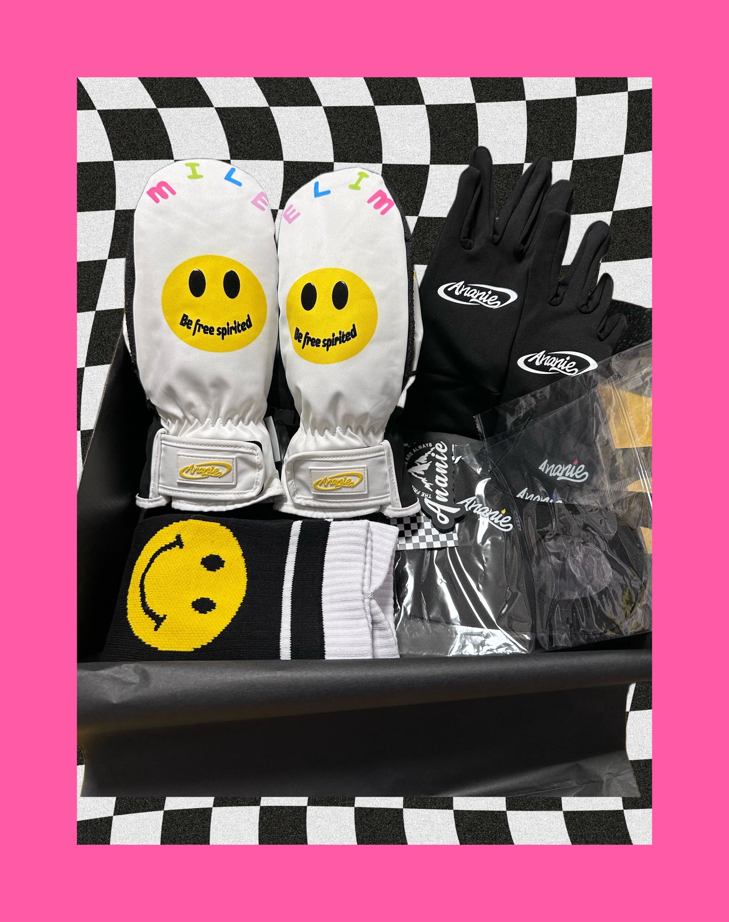 ANANIE Limited Smiling Face Kevlar Mitten Gift Set